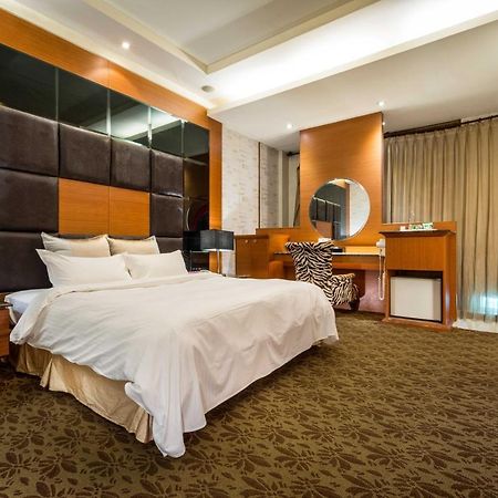 Uline Motel Tajpej Kültér fotó